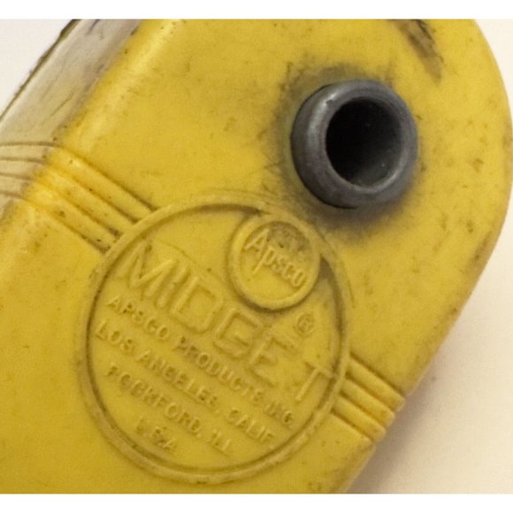 VINTAGE APSCO MIDGET BRIGHT YELLOW PENCIL SHARPENER - Picture 2 of 11